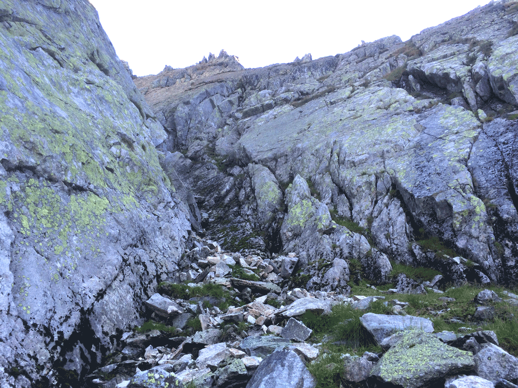 Partea inferioară. Sursă foto: retezatclimbing.ro